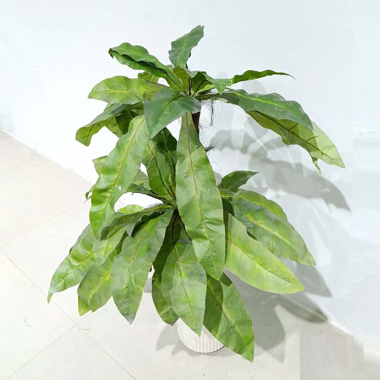 Planta artificial decorativa d'estil tropical (tipus bananer / plataner) 104cm