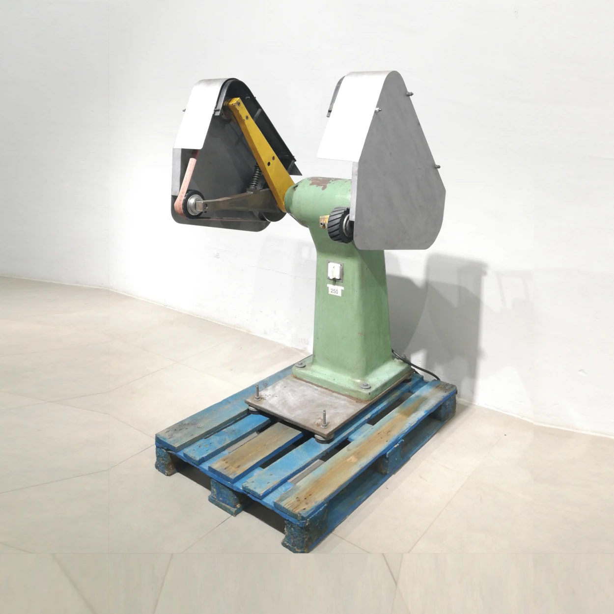 Fregadora de doble banda 94x93x146cm procedent d'una empresa en tancament