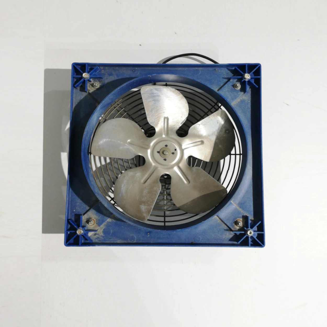 Ventilador helicoïdal CASALS HJEPA 25M4 procedent d'una empresa en tancament